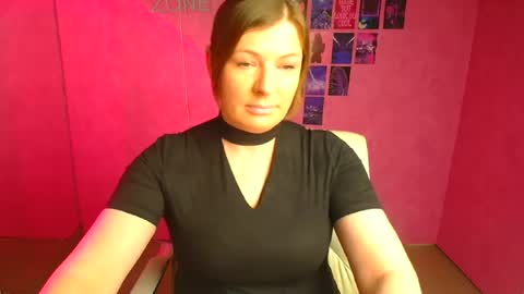 Snapshot of molly_mis chatting on April 2026 11:45:02 AM Molly online show from April 2026 11:45:02 AM