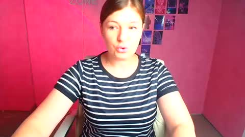 Snapshot of molly_mis chatting on July 2026 11:50:02 AM Molly online show from July 2026 11:50:02 AM