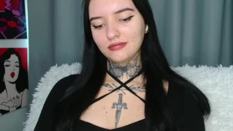 Lina online show from December 2024 09:17:01 AM