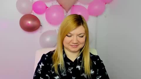 Molly online show from February 2025 12:55:02 PM