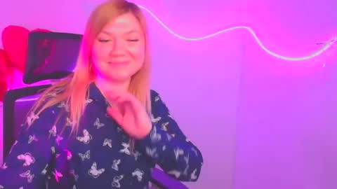 Molly online show from March 2025 03:51:02 PM