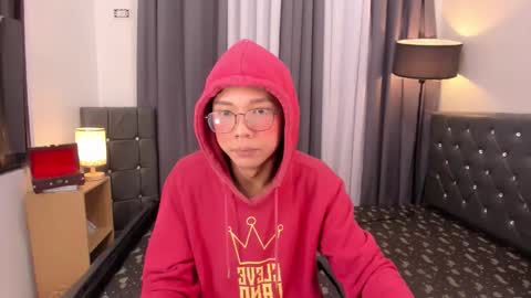 Snapshot of molly_snow11 chatting on December 2025 08:49:02 PM molly online show from December 2025 08:49:02 PM