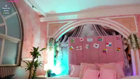 Snapshot of mollydoll_amour chatting on June 2026 11:42:01 AM MollyDoll online show from June 2026 11:42:01 AM