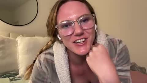 Snapshot of mollyrae8869 chatting on October 2025 02:55:01 AM mollyrae8869 online show from October 2025 02:55:01 AM