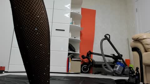 Snapshot of mollystory chatting on February 2025 09:03:01 AM AngelMomm online show from February 2025 09:03:01 AM