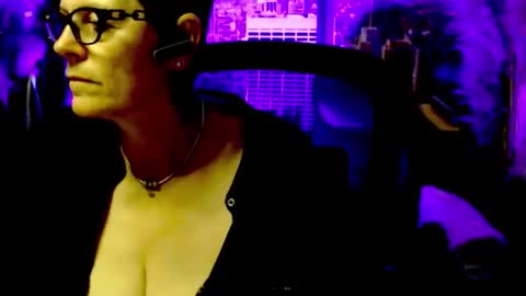 Snapshot of mollysun chatting on June 2026 04:24:02 PM MollySun Nina Randmann online show from June 2026 04:24:02 PM