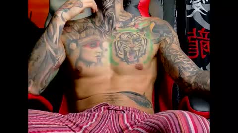 Snapshot of molotov_explosive chatting on October 2025 12:33:02 AM Molotov online show from October 2025 12:33:02 AM