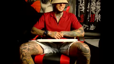 Snapshot of molotov_explosive chatting on November 2025 12:24:01 AM Molotov online show from November 2025 12:24:01 AM