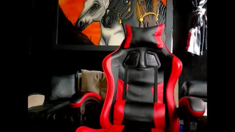 Snapshot of molotov_explosive chatting on November 2025 09:04:01 PM Molotov online show from November 2025 09:04:01 PM