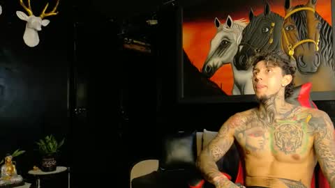 Snapshot of molotov_explosive chatting on November 2025 04:44:01 PM Molotov online show from November 2025 04:44:01 PM