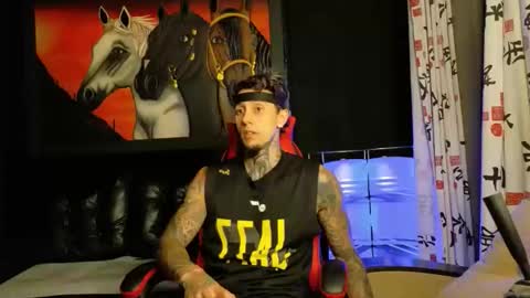 Snapshot of molotov_explosive chatting on November 2025 03:28:02 AM Molotov online show from November 2025 03:28:02 AM