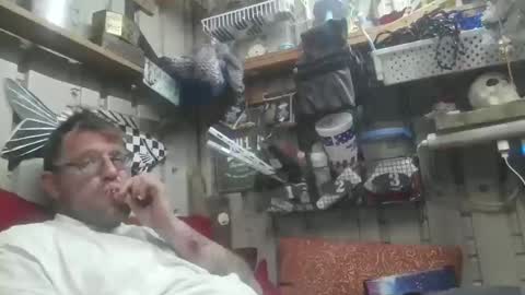 Molotovfoxtail online show from January 2026 01:52:02 AM