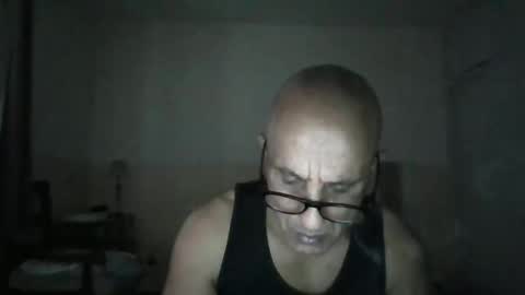 moment71200 online show from November 2025 10:59:01 AM