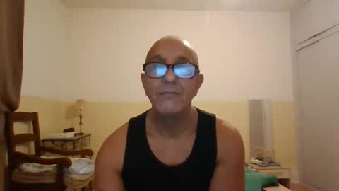 Snapshot of moment71200 chatting on November 2025 02:52:02 PM moment71200 online show from November 2025 02:52:02 PM