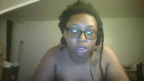 Snapshot of mommiemilkers2000 chatting on July 2026 03:55:01 AM mommiemilkers2000 online show from July 2026 03:55:01 AM