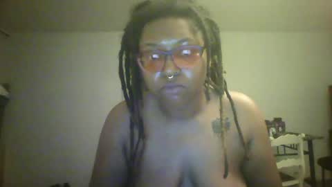Snapshot of mommiemilkers2000 chatting on July 2026 02:50:01 AM mommiemilkers2000 online show from July 2026 02:50:01 AM