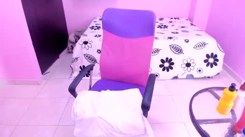 call me slut online show from September 2025 01:11:02 PM