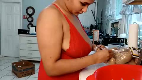 Mommy bubbles online show from January 2025 08:25:02 PM