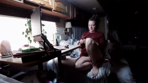 Snapshot of mommyedgecamp chatting on August 2026 11:48:02 AM Mommys Edge Camp online show from August 2026 11:48:02 AM