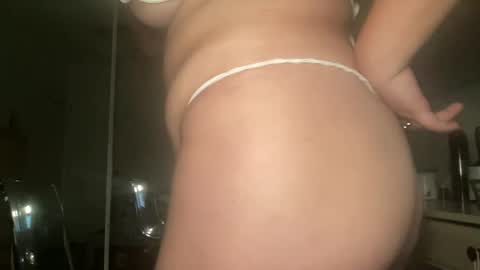 Snapshot of mommygoddess03 chatting on September 2025 03:08:01 AM mommygoddess03 online show from September 2025 03:08:01 AM