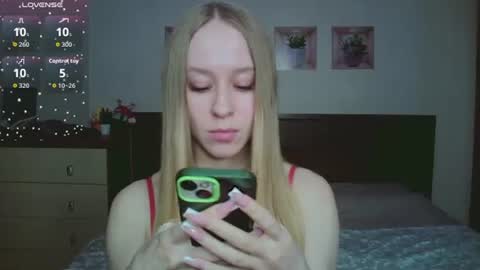 Snapshot of mona__liza chatting on February 2026 04:35:01 PM Mona online show from February 2026 04:35:01 PM