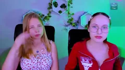 Snapshot of mona_cloud chatting on July 2026 10:39:01 AM Mona online show from July 2026 10:39:01 AM