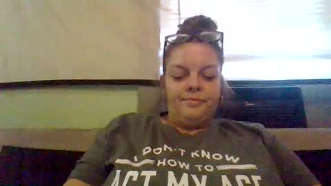 Snapshot of monamakeumoana88 chatting on April 2026 08:23:01 PM monamakeumoana88 online show from April 2026 08:23:01 PM