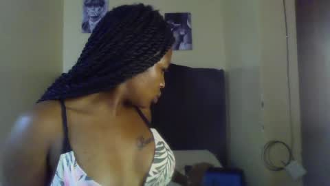Snapshot of monchi_kiss chatting on July 2026 05:00:01 AM MonchiTalrianmaraladasha online show from July 2026 05:00:01 AM