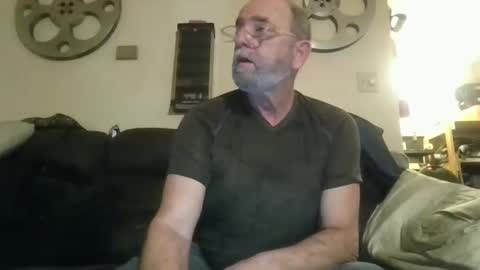 Snapshot of mondaymonday chatting on January 2025 11:25:01 AM mondaymonday online show from January 2025 11:25:01 AM