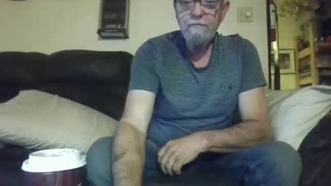 Snapshot of mondaymonday chatting on October 2025 10:56:02 AM mondaymonday online show from October 2025 10:56:02 AM