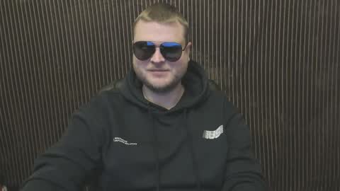 Snapshot of moneycumshot chatting on February 2026 06:37:02 PM Alex online show from February 2026 06:37:02 PM