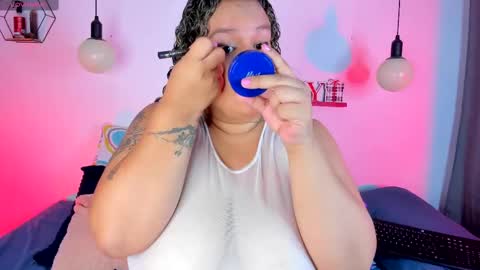 aleja      independent model       online show from March 2025 08:16:01 PM