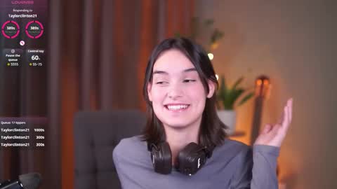 monica_law_ online show from November 2025 12:42:01 PM