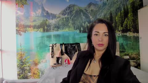 monica_weisss online show from January 2025 05:08:02 AM