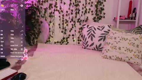 monicaasis online show from April 2026 06:01:01 PM