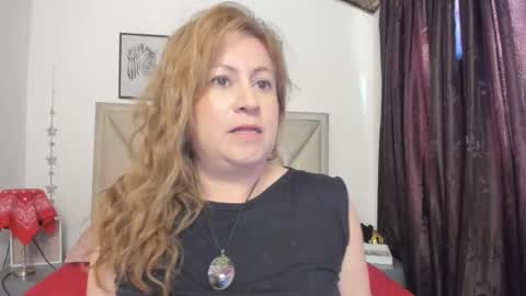 Snapshot of monicapink_ chatting on February 2026 12:28:02 PM Mony online show from February 2026 12:28:02 PM