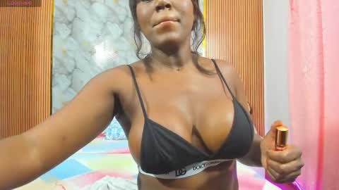 Snapshot of monicaroux chatting on March 2026 02:55:01 PM online show from March 2026 02:55:01 PM