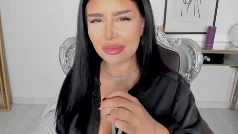 Snapshot of moniqueeass chatting on March 2026 02:53:01 PM Alessia online show from March 2026 02:53:01 PM