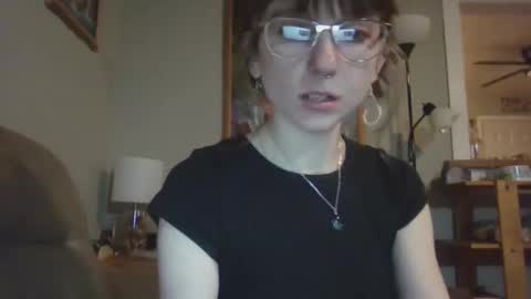 Snapshot of monkeygirl99 chatting on March 2026 06:52:01 AM monkeygirl9 come play with me slut daddy bad spanking cute girl submissive online show from March 2026 06:52:01 AM