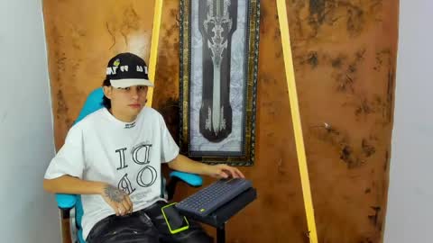 monky_0002 online show from June 2026 07:28:01 PM