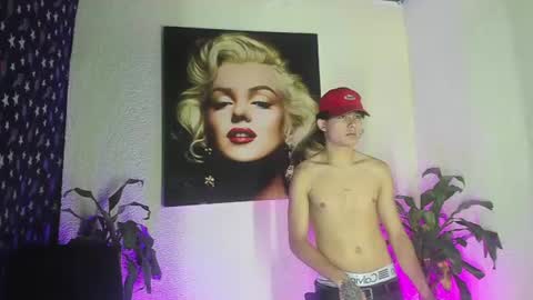 monky_0002 online show from June 2026 07:04:02 PM