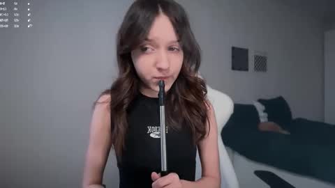 Mary online show from November 2025 08:25:01 AM