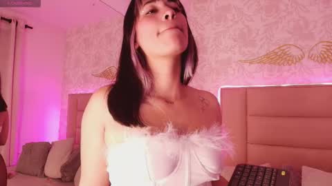 Adriana online show from March 2026 01:59:01 PM