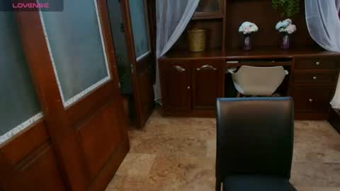Snapshot of monserratgray chatting on June 2026 12:30:01 PM MONSERRAT online show from June 2026 12:30:01 PM