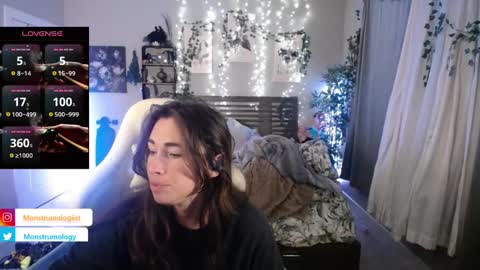 Snapshot of monstrumologist chatting on January 2025 12:43:02 AM Lydia Mooney online show from January 2025 12:43:02 AM