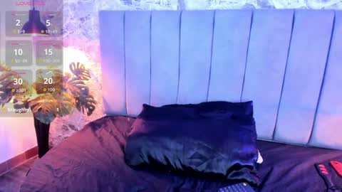 Snapshot of moon__kittyy chatting on June 2026 03:19:02 AM Kitty online show from June 2026 03:19:02 AM