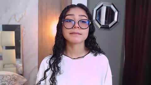 moon_and_fire_ online show from February 2026 05:52:01 AM