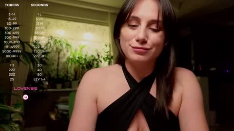 Luna  online show from December 2024 01:44:01 PM