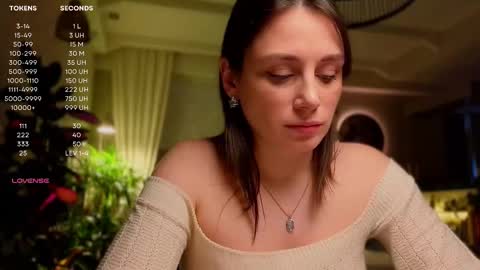 Luna  online show from February 2025 01:18:02 PM