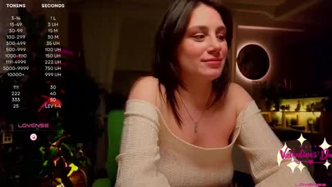 Luna  online show from February 2025 07:23:01 PM